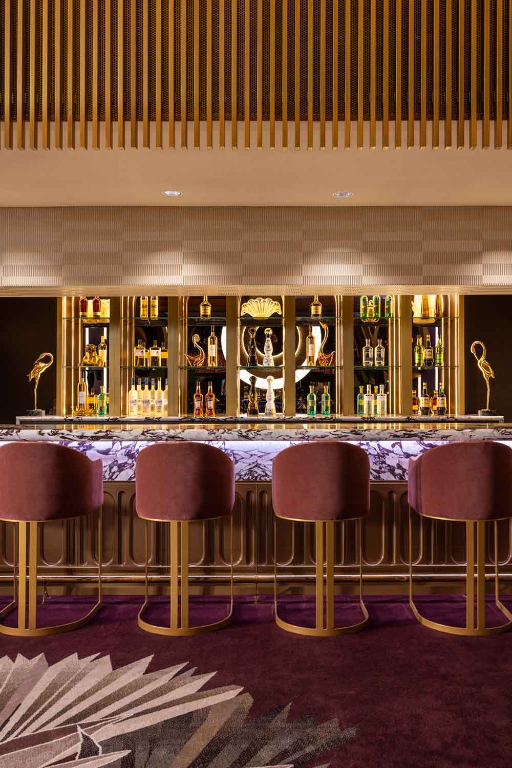 Project QueenRestaurant Calacatta Viola
